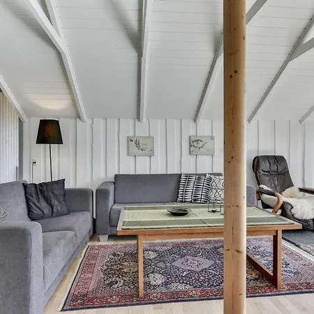 Katrina - 50m To The Fjord By Interhome