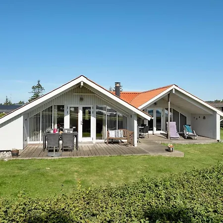 Katrina - 50m To The Fjord By Interhome * Broager